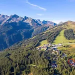 Zillertal Arena 2 * Hochkrimml